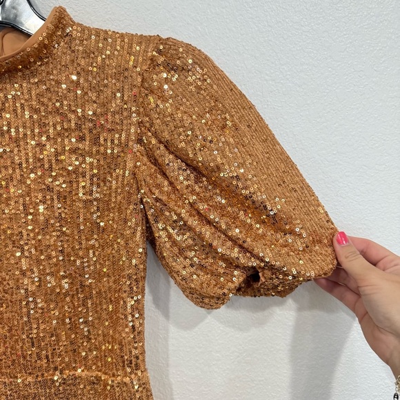 NWOT Camila Coelho Cassie Sequin Mini Dress Gold Women’s Size X-Small - Picture 4 of 15
